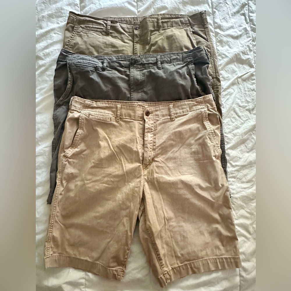 American Eagle Outfitters Flex Lived-in Chino Shorts
